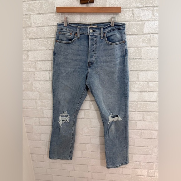 Levi's Blue Wedgie Straight Fit Jeans  Distressed size 31 (12ish) #1881 - Picture 1 of 7